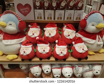 miniso santa claus