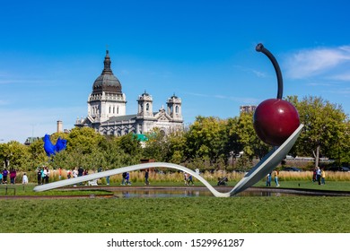 Minneapolis, Minnesota, USA, September 29th 2019. People Enjoyed The Cherry Sculpture In The Minneapolis Sculpture Garden