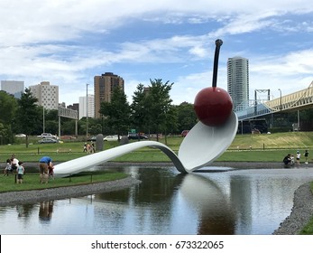 Minneapolis, MN - Circa 2017: Spoon And Cherry Scultpure Artwork In Outdoor Garden Park