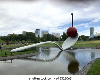 Minneapolis, MN - Circa 2017: Spoon And Cherry Scultpure Artwork In Outdoor Garden Park