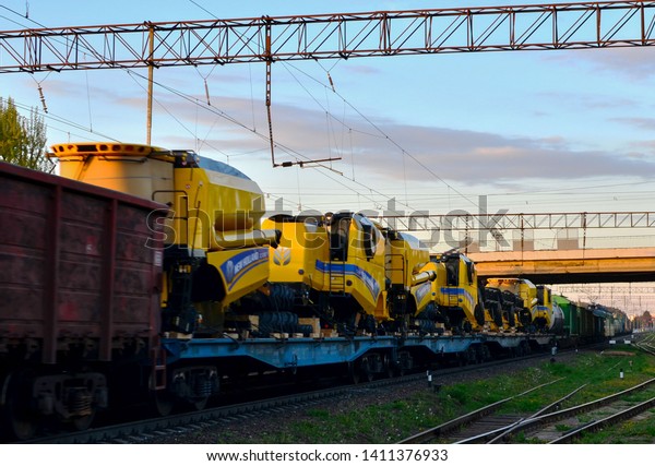Minsk, Belarus, 07.05.2019: Transportation of\
agricultural harvesters \