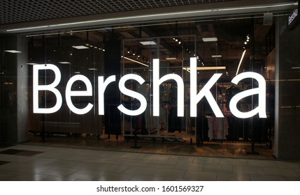 Bershka Images, Stock Photos & Vectors | Shutterstock