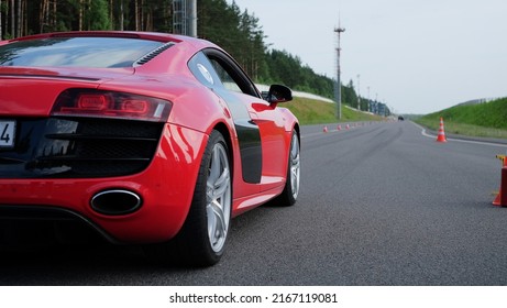 Minsk, Belarus June 1, 2022:  Cars At The Start, Competitions, Powerful Cars, Unlim 500, Dragracing, Red And Blue Auto At The Start, A Crowd Of Fans, Muscle Cars Ready For Dragrace,street Car Racers