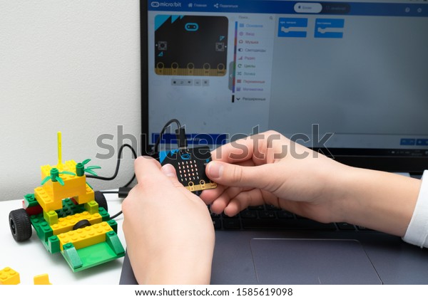 Minsk, Belarus. November, 2019. The BBC robot Micro
Bit and lego car. It can be programming on Scratch or Python.
Creative, coding, learning, teaching easy and fun. STEM and STEAM
education. AI. DIY.