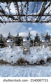 Mirror Art Sculpture Installation 