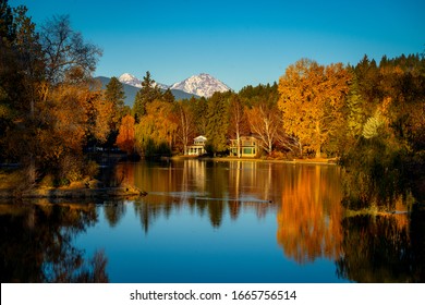 Mirror pond in Bend Oregon