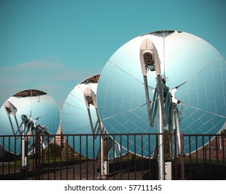 Mirrored Parabolic Dish Solar Energy Equipment