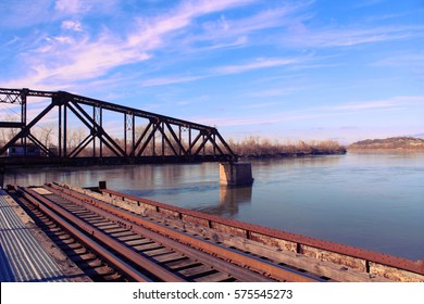 Missouri River Railroad Bridge