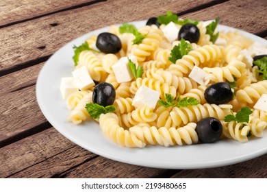 Mix Corn Pasta With Chees And Vegetable On Plate.