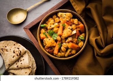 Mix Vegetable Dry Recipe In A Bowl, Indian Restaurant Style Veg Recipe Served With Chapati