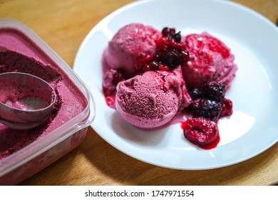 Mixed Berry Ice Cream Homemade