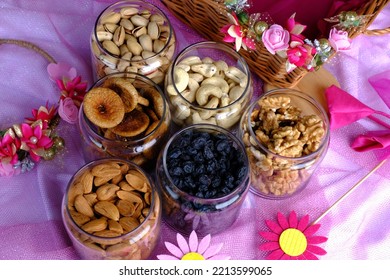 Mixed Nuts And Dried Fruits, Nuts And Dry Fruits, Healthy Snack - Mix Of Organic Nuts And Dry Fruits, Dry Fruits.