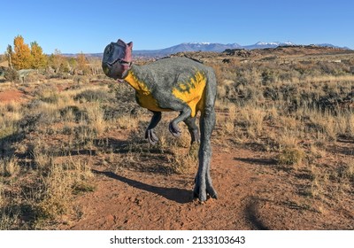 Moab, Utah, USA - November 22, 2021: Gojirasaurus Dinosaur Replica On The Moab Giants Dinosaur Trail