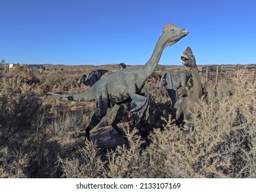 Moab, Utah, USA - November 22, 2021: Group Of Chirostenotes Pergracilis Dinosaurs Replicas Of Oviraptorosaurs Genus Standing In Natural Environment On The Moab Giants Dinosaur Trail 