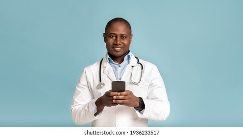 Mobile App On Gadget, Online Chat With Doctor And Modern Health Care Service