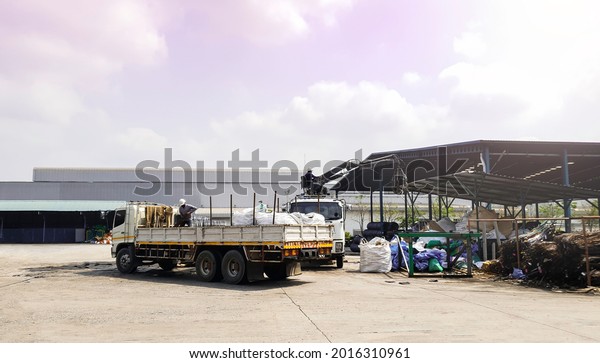 Mobile\
crane truck with boom lifing in heavy industry, automobile crane\
with hydrolic teloscopic arm for contruction site\

