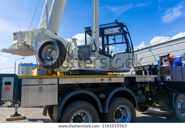 Mobile crane. Truck crane\
close-up.
