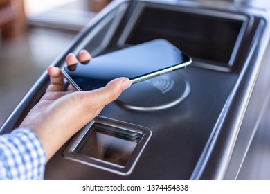 mobile payment with gate machine