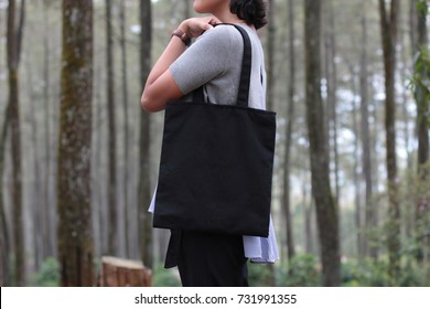 Mock Up Black Blank Canvas Bag