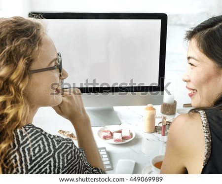 Mockup Copyspace Computer Tablet Concept