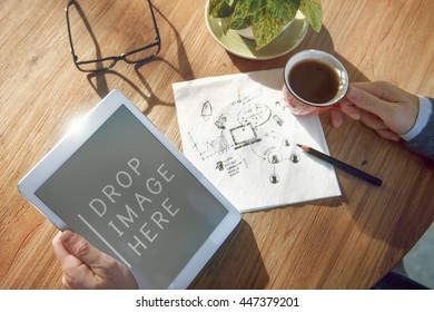 Mockup Copyspace Tablet Coffee Planning Concept