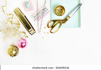 Mockup product view table gold accessories. stationery supplies. glamour style. Gold stapler. polka gold. Header website or Hero website. Flat lay