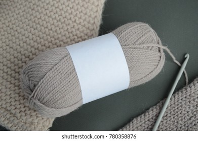 Download 37+ Knitted Scarf With Paper Label Mockup Images ...