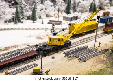 Model Of Building Train With Crane