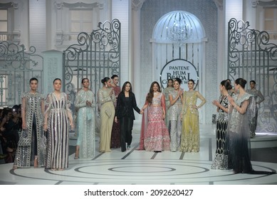 A Model Presents A Creation By Designerduring Bridal Couture Week, In Lahore, Pakistan, Sunday, Dec.10, 2021.