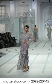 A Model Presents A Creation By Designerduring Bridal Couture Week, In Lahore, Pakistan, Sunday, Dec.10, 2021.