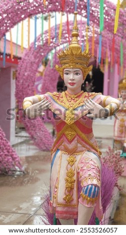 The model in temple for goodluck