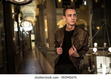 Model Thomas