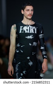 A Model Walks The Runway During The ALIX HIGGINS Show During The Afterpay Australian Fashion Week 2022 At Carriageworks On May 13, 2022 In Sydney, Australia