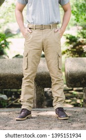 Model Wearing Yellow Brown  Color Cargo Pants Or Cargo Trousers