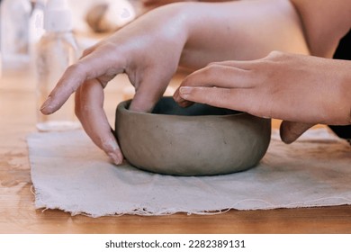 modeling of ceramic clay, master class of pottery