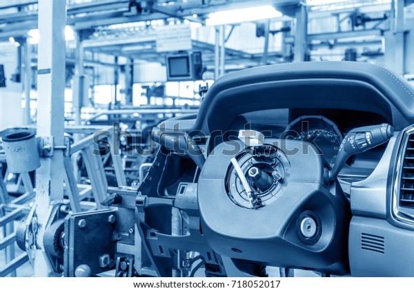 Modern automobile production line, automated\
production equipment.