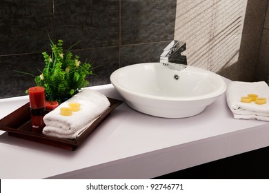 Modern Bathroom