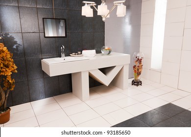 Modern Bathroom