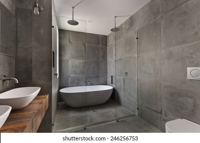 Modernes Badezimmer in Luxuswohnung