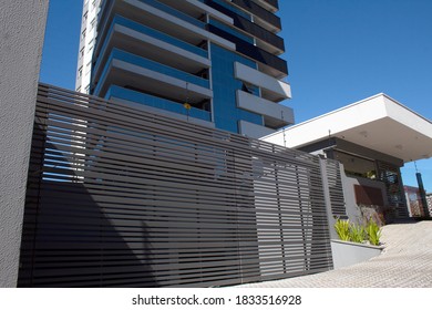 modern building with an aotumatic gate