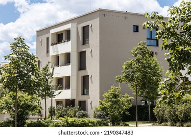 Modern Building In Eco City In Europe In Germany. Luxury Low Rise Building With Comfort Yard. Buildings And Landscape. 