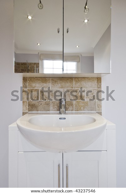 Modern Ceramic Hand Wash Basin Stone Stockfoto Jetzt Bearbeiten