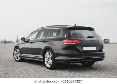 A modern, comfortable, elegant and extremely practical car, with a sports body kit, large wheels and a panoramic sunroof.