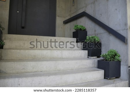 Modern concrete stairs, implementation of in-situ concrete concrete stairs, details of concrete steps of gray color