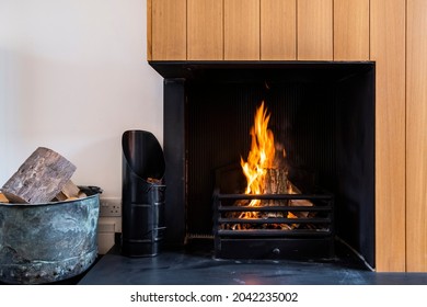 Modern Contemporary Corner Fire Place With Fire