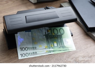 1,511 Currency detector Images, Stock Photos & Vectors | Shutterstock