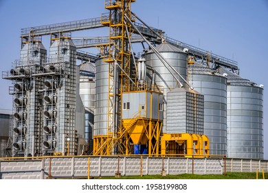 Modern Granary Elevator Silver Silos On Stock Photo 1958199808 ...