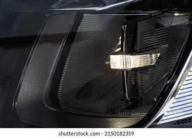 Modern LED Car Headlight For Better Road Illumination And Lower Energy Consumption