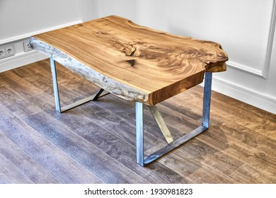 Modern Live Edge Elm Slab Coffee Table With Inner Knot In Bizarre Pattern Shape And Tree Rings. Table Top On Metal Support