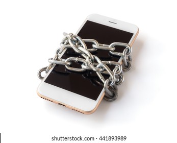 Modern Mobile Phone With Chain Locked Isolate On White Background With Clipping Path. Concept Of Social Network Issues, Forgot Password, Information Security, Robbery, Piracy, Phubbing Or Addiction